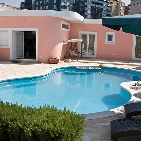 110 Sqm Villa With Swimming Pool In Split Apartment
